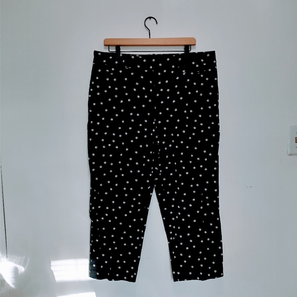 Floral printed Ann Taylor Kate dress pants - Picture 2 of 8